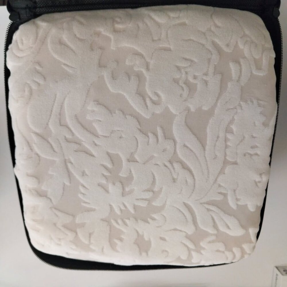 Surefit Sofa Couch Slipcover Stretch Jacquard Damask New in Bag, Never Used - Picture 7 of 8